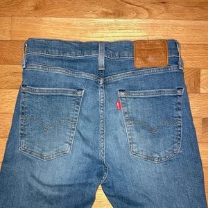 Levi skinny jeans